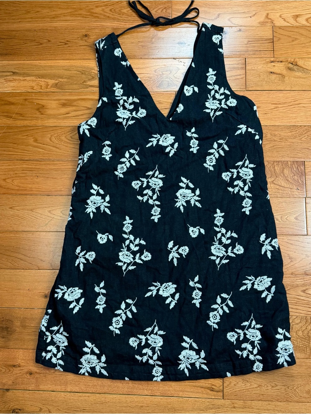 Abercrombie & Fitch Floral Embroidered Linen Blend Mini Dress